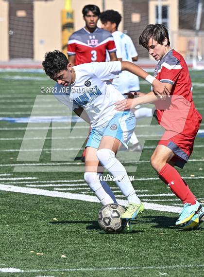 Thumbnail 1 in Lee vs Harlan photogallery.