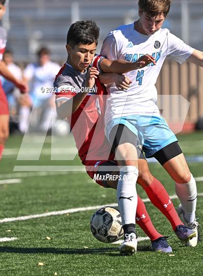 Thumbnail 2 in Lee vs Harlan photogallery.