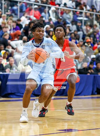 Thumbnail 1 in Southern Durham vs Millbrook (John Wall Holiday Invitational) photogallery.