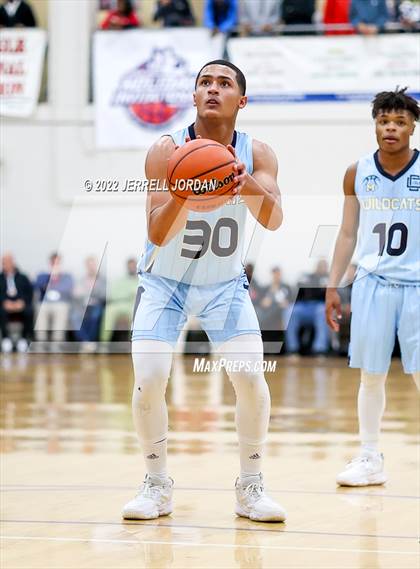 Thumbnail 2 in Southern Durham vs Millbrook (John Wall Holiday Invitational) photogallery.