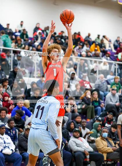 Thumbnail 2 in Southern Durham vs Millbrook (John Wall Holiday Invitational) photogallery.