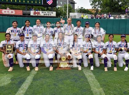 Thumbnail 2 in Weslaco vs. Midway (UIL 6A Softball Final) photogallery.
