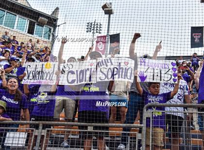 Thumbnail 2 in Weslaco vs. Midway (UIL 6A Softball Final) photogallery.