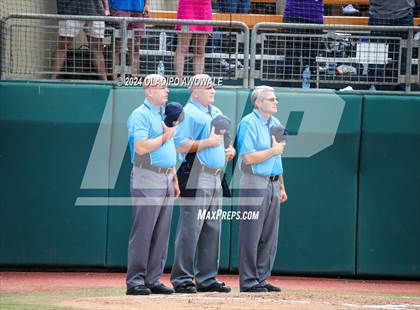 Thumbnail 3 in Weslaco vs. Midway (UIL 6A Softball Final) photogallery.