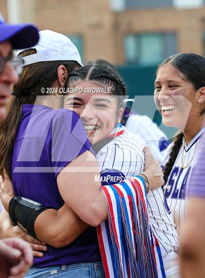 Thumbnail 1 in Weslaco vs. Midway (UIL 6A Softball Final) photogallery.
