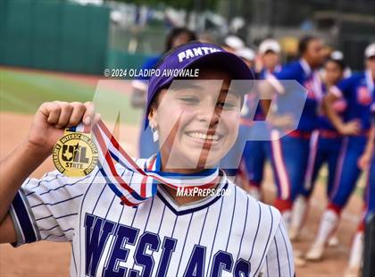 Thumbnail 1 in Weslaco vs. Midway (UIL 6A Softball Final) photogallery.