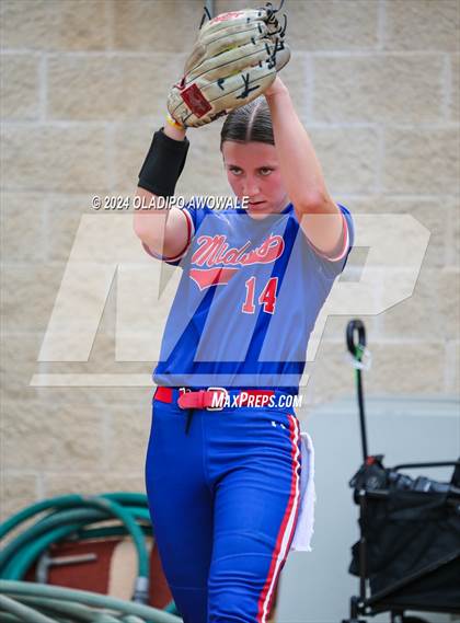 Thumbnail 2 in Weslaco vs. Midway (UIL 6A Softball Final) photogallery.