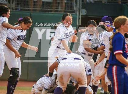 Thumbnail 1 in Weslaco vs. Midway (UIL 6A Softball Final) photogallery.