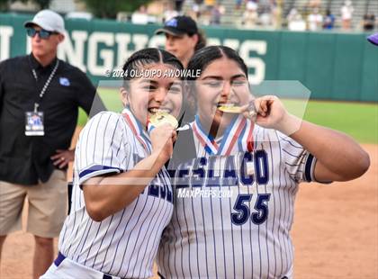 Thumbnail 3 in Weslaco vs. Midway (UIL 6A Softball Final) photogallery.