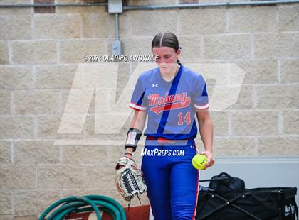 Thumbnail 2 in Weslaco vs. Midway (UIL 6A Softball Final) photogallery.