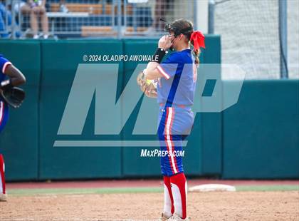 Thumbnail 1 in Weslaco vs. Midway (UIL 6A Softball Final) photogallery.