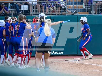 Thumbnail 2 in Weslaco vs. Midway (UIL 6A Softball Final) photogallery.