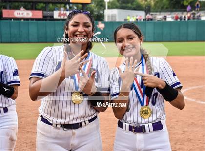 Thumbnail 3 in Weslaco vs. Midway (UIL 6A Softball Final) photogallery.