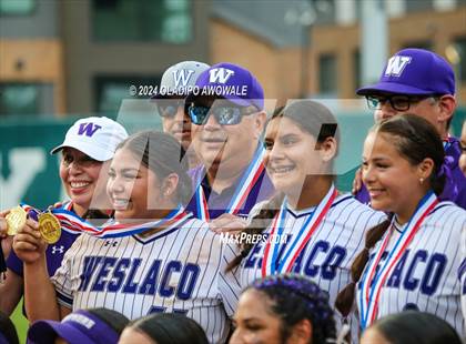 Thumbnail 3 in Weslaco vs. Midway (UIL 6A Softball Final) photogallery.