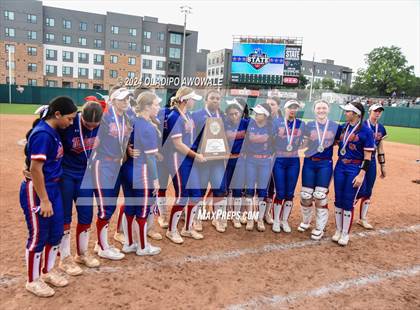 Thumbnail 1 in Weslaco vs. Midway (UIL 6A Softball Final) photogallery.
