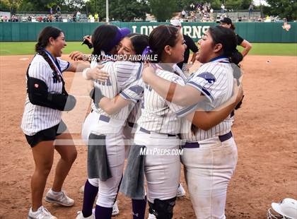 Thumbnail 3 in Weslaco vs. Midway (UIL 6A Softball Final) photogallery.