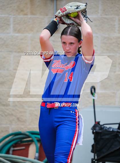 Thumbnail 1 in Weslaco vs. Midway (UIL 6A Softball Final) photogallery.