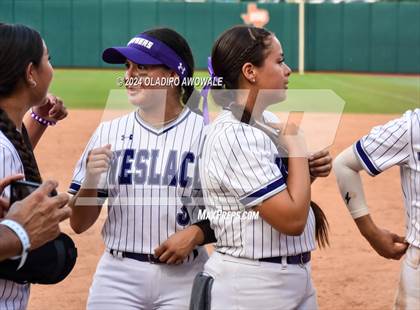 Thumbnail 3 in Weslaco vs. Midway (UIL 6A Softball Final) photogallery.