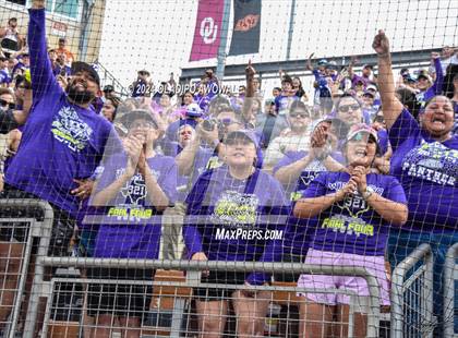Thumbnail 2 in Weslaco vs. Midway (UIL 6A Softball Final) photogallery.