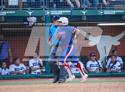 Thumbnail 3 in Weslaco vs. Midway (UIL 6A Softball Final) photogallery.