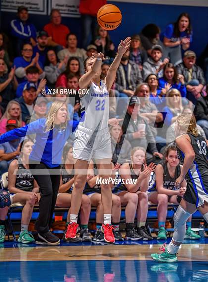 Thumbnail 2 in Cotter vs Ozark Mountain (2A-1 District Final) photogallery.