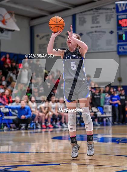 Thumbnail 2 in Cotter vs Ozark Mountain (2A-1 District Final) photogallery.