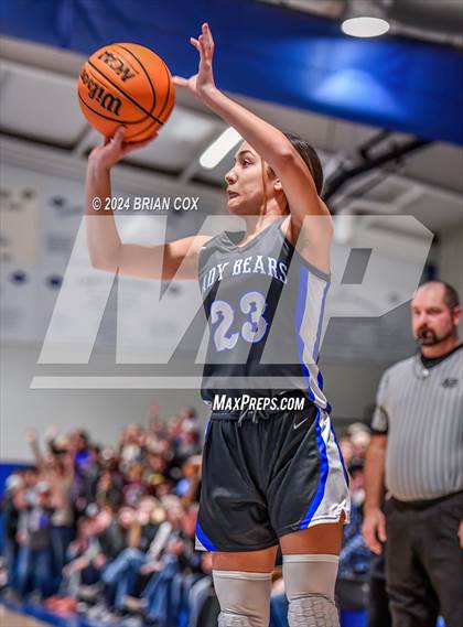 Thumbnail 1 in Cotter vs Ozark Mountain (2A-1 District Final) photogallery.