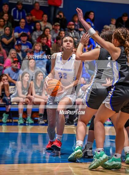 Thumbnail 2 in Cotter vs Ozark Mountain (2A-1 District Final) photogallery.