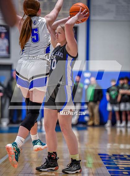 Thumbnail 1 in Cotter vs Ozark Mountain (2A-1 District Final) photogallery.