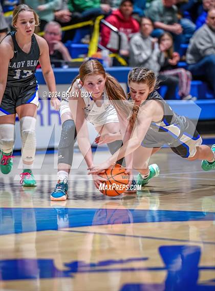 Thumbnail 1 in Cotter vs Ozark Mountain (2A-1 District Final) photogallery.