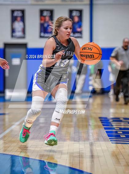 Thumbnail 2 in Cotter vs Ozark Mountain (2A-1 District Final) photogallery.