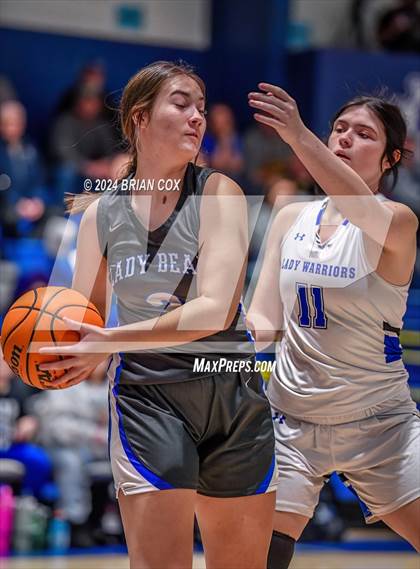 Thumbnail 3 in Cotter vs Ozark Mountain (2A-1 District Final) photogallery.