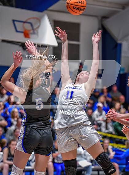 Thumbnail 2 in Cotter vs Ozark Mountain (2A-1 District Final) photogallery.