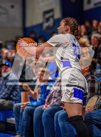 Thumbnail 2 in Cotter vs Ozark Mountain (2A-1 District Final) photogallery.