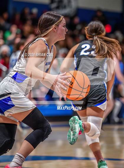 Thumbnail 2 in Cotter vs Ozark Mountain (2A-1 District Final) photogallery.