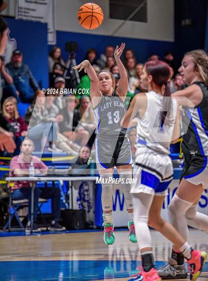 Thumbnail 1 in Cotter vs Ozark Mountain (2A-1 District Final) photogallery.