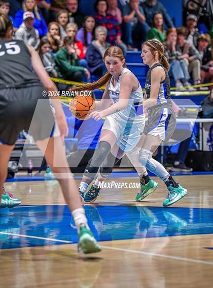 Thumbnail 3 in Cotter vs Ozark Mountain (2A-1 District Final) photogallery.
