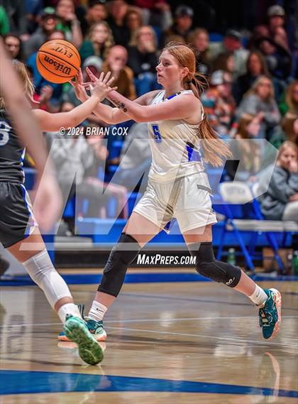 Thumbnail 3 in Cotter vs Ozark Mountain (2A-1 District Final) photogallery.