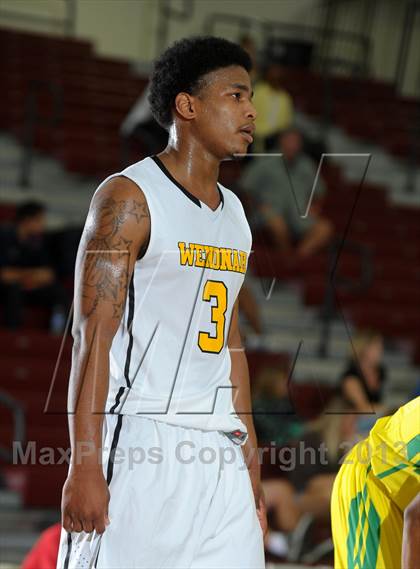 Thumbnail 3 in Wenonah vs. Tampa Catholic (MaxPreps Holiday Classic) photogallery.
