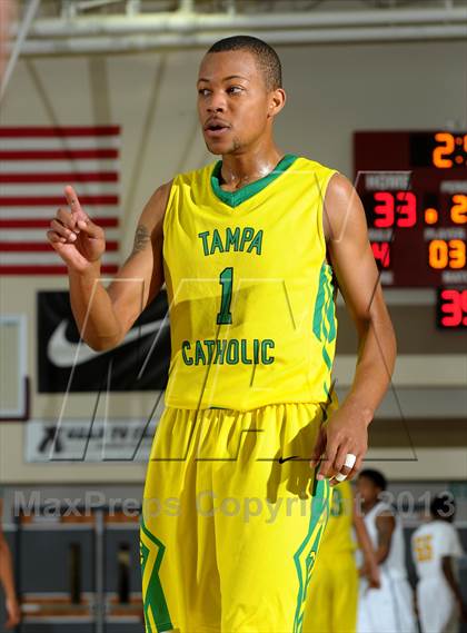 Thumbnail 1 in Wenonah vs. Tampa Catholic (MaxPreps Holiday Classic) photogallery.