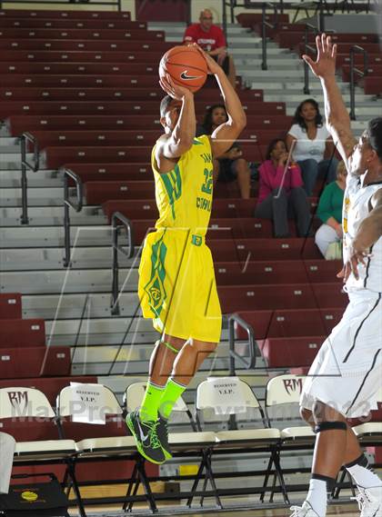 Thumbnail 1 in Wenonah vs. Tampa Catholic (MaxPreps Holiday Classic) photogallery.