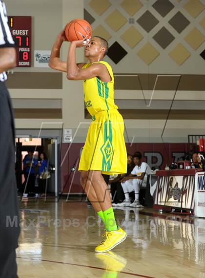 Thumbnail 3 in Wenonah vs. Tampa Catholic (MaxPreps Holiday Classic) photogallery.