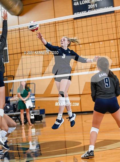 Thumbnail 3 in Boerne-Champion photogallery.