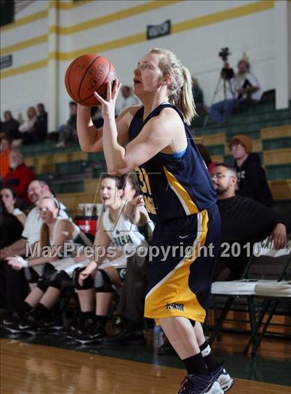 Thumbnail 3 in Knoxville Catholic vs Seymour (Pilot Food-Mart Classic) photogallery.