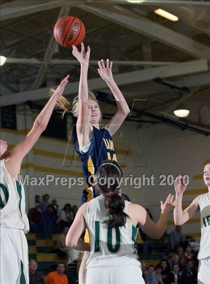 Thumbnail 3 in Knoxville Catholic vs Seymour (Pilot Food-Mart Classic) photogallery.