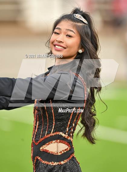 Thumbnail 1 in Van vs. Gilmer (UIL 4A Region Semifinal Playoff) photogallery.