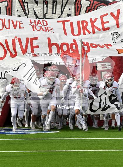Thumbnail 1 in Van vs. Gilmer (UIL 4A Region Semifinal Playoff) photogallery.