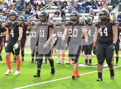 Thumbnail 1 in Van vs. Gilmer (UIL 4A Region Semifinal Playoff) photogallery.