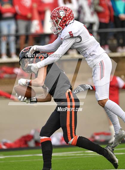 Thumbnail 3 in Van vs. Gilmer (UIL 4A Region Semifinal Playoff) photogallery.