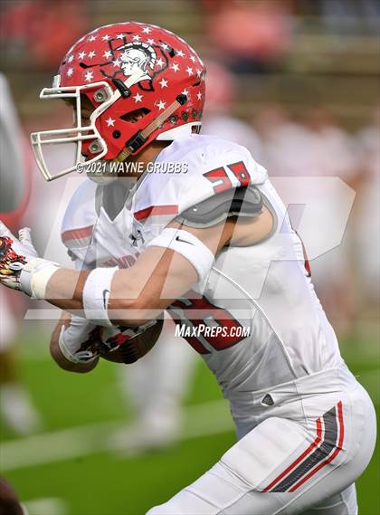 Thumbnail 1 in Van vs. Gilmer (UIL 4A Region Semifinal Playoff) photogallery.